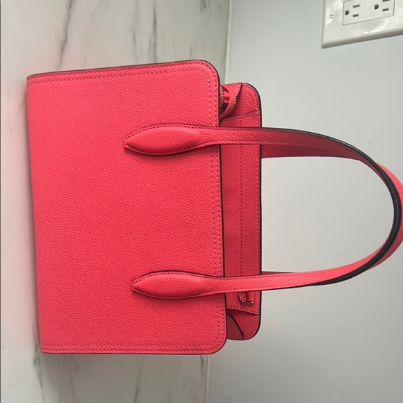Kate Spade Pink Satchel with Structured Design and Smooth Texture - Picture 2 of 3